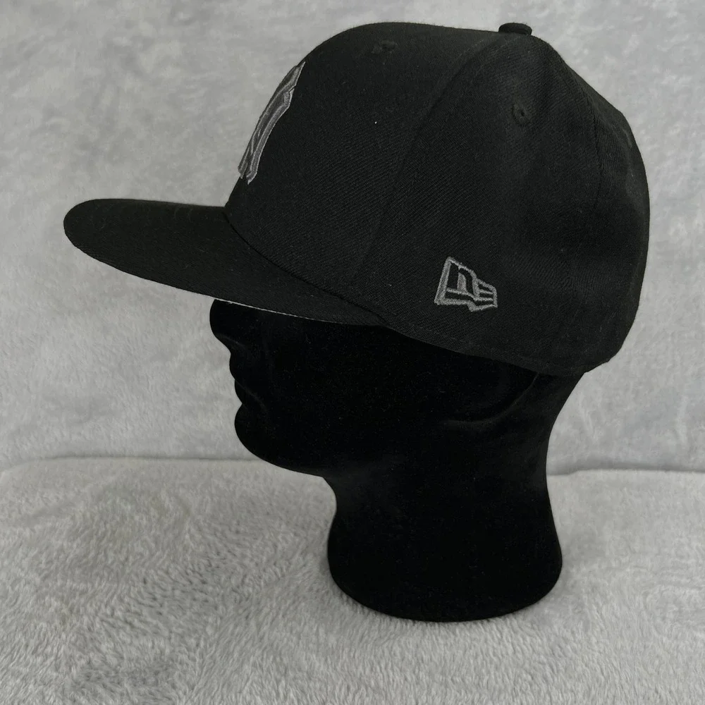 New Era 59FIFTY New York Yankees NY Fitted Hat 7 3/8 Black MLB Baseball Cap
